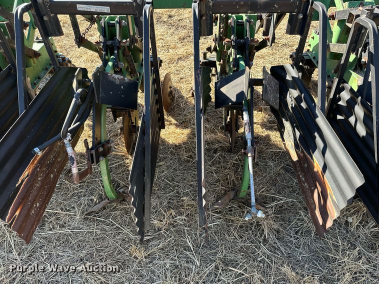 image for item KT9180 Sukup row crop cultivator