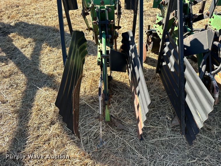 image for item KT9180 Sukup row crop cultivator