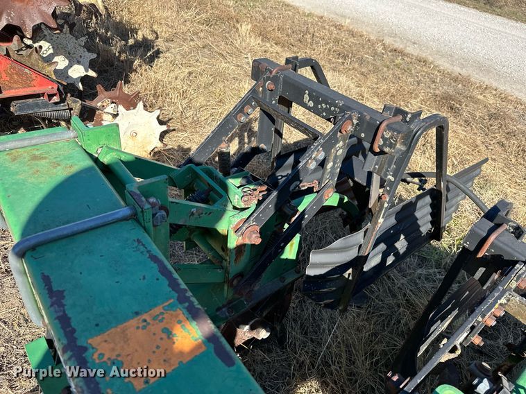 image for item KT9180 Sukup row crop cultivator