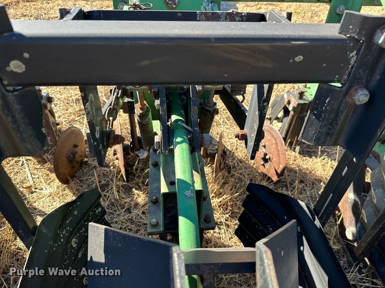 image for item KT9180 Sukup row crop cultivator