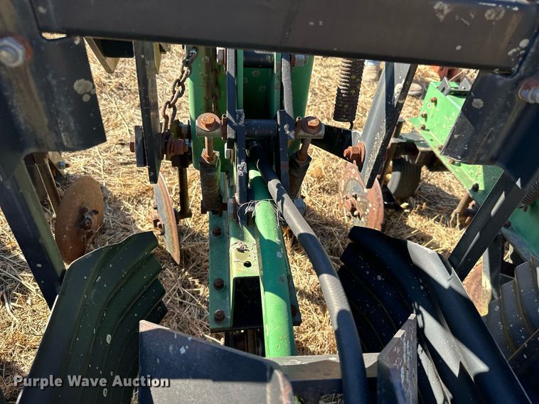 image for item KT9180 Sukup row crop cultivator