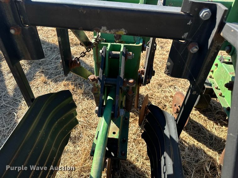 image for item KT9180 Sukup row crop cultivator