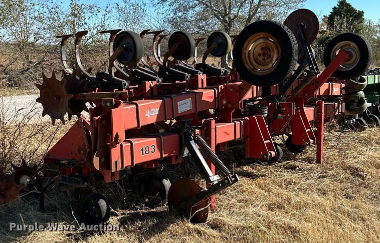 image for item KT9181 Case IH 183  row crop cultivator