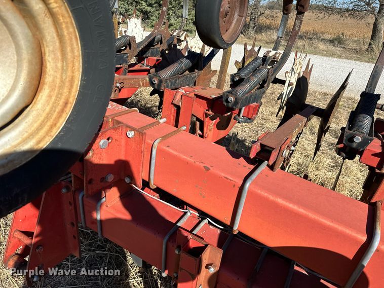 image for item KT9181 Case IH 183  row crop cultivator