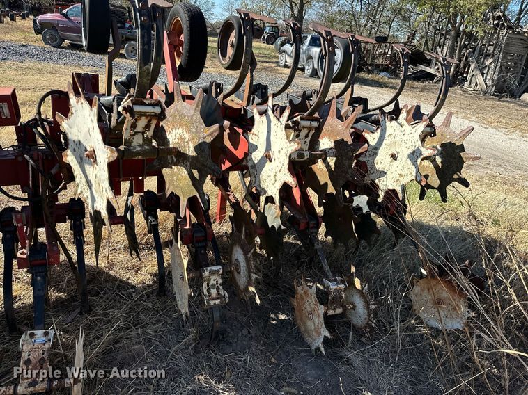 image for item KT9181 Case IH 183  row crop cultivator