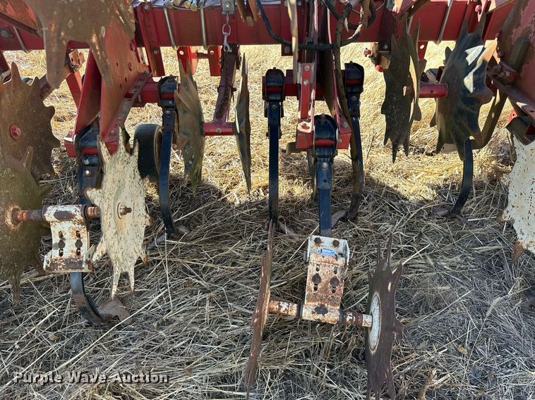 image for item KT9181 Case IH 183  row crop cultivator