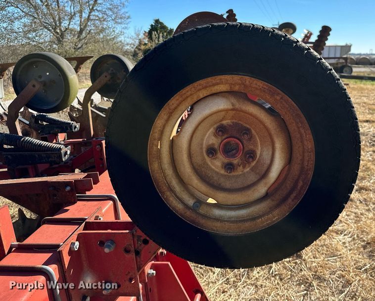 image for item KT9181 Case IH 183  row crop cultivator