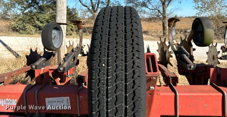 image for item KT9181 Case IH 183  row crop cultivator