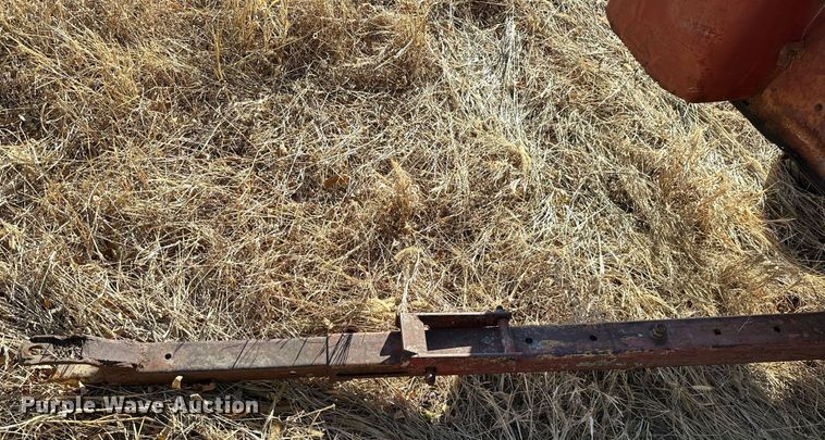 image for item KT9182 New Holland 8 silage wagon