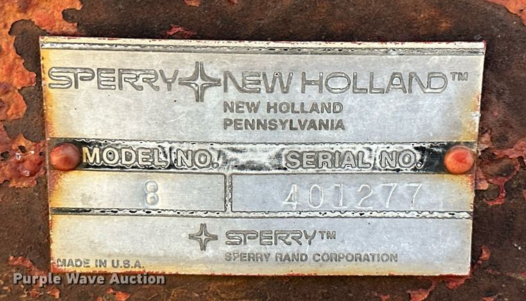 image for item KT9182 New Holland 8 silage wagon