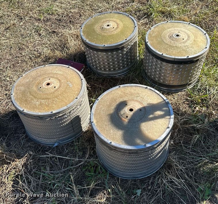 image for item KT9188 International 800  air seeder