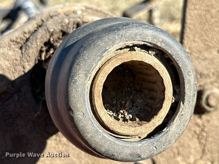 image for item KT9188 International 800  air seeder