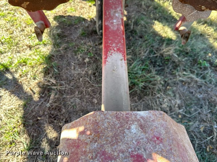 image for item KT9188 International 800  air seeder