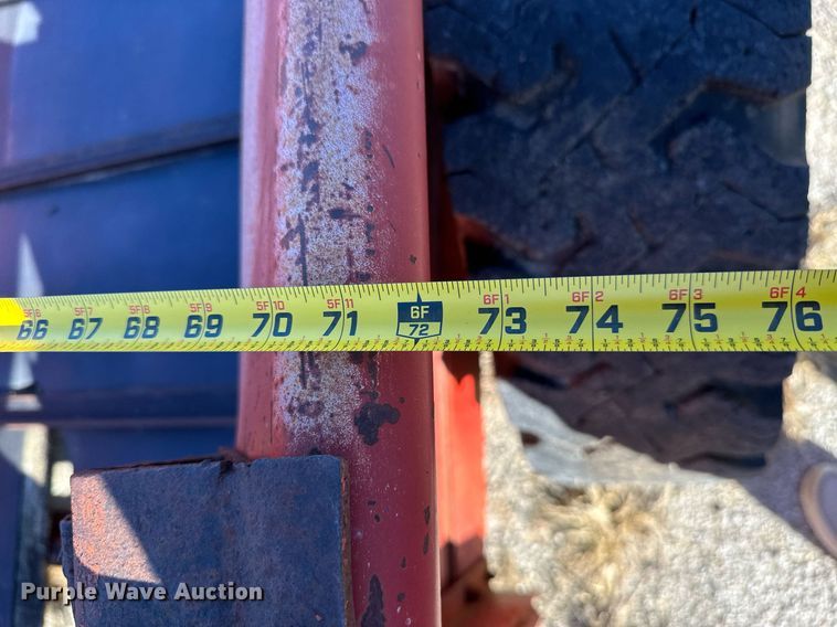 image for item KT9190 New Holland 518 manure spreader