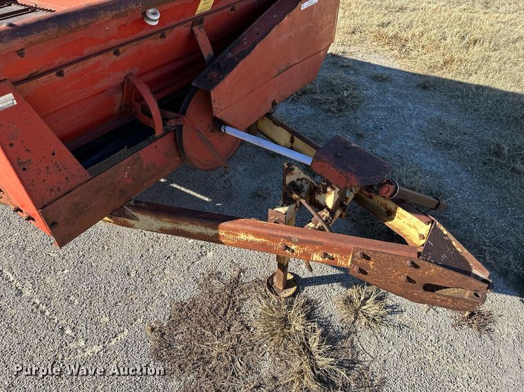 image for item KT9190 New Holland 518 manure spreader