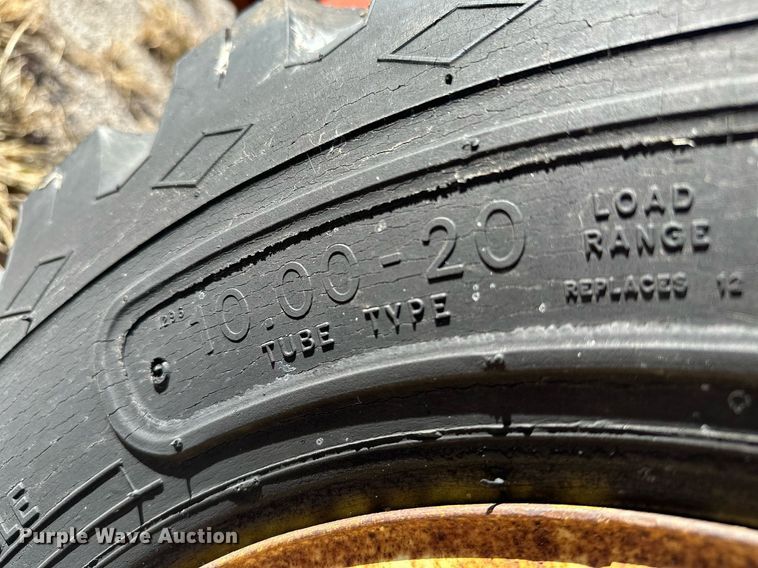 image for item KT9190 New Holland 518 manure spreader