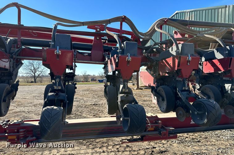 image for item KT9192 Case IH 1200  planter