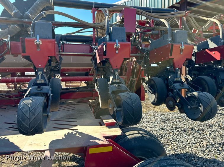 image for item KT9192 Case IH 1200  planter