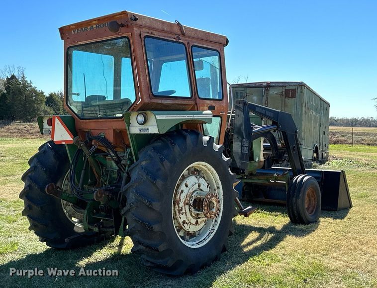 image for item KT9215 Oliver 1855  tractor