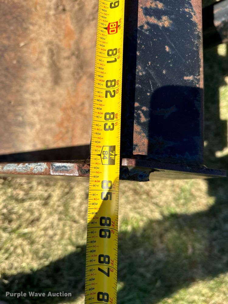 image for item KT9215 Oliver 1855  tractor