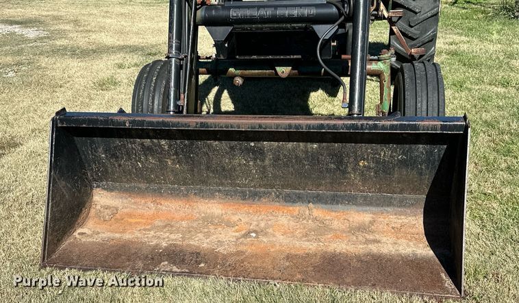 image for item KT9215 Oliver 1855  tractor