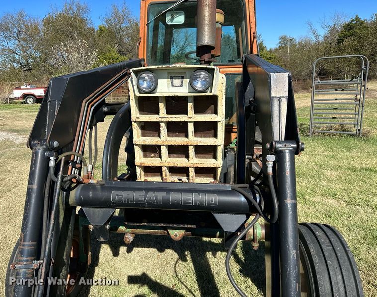 image for item KT9215 Oliver 1855  tractor