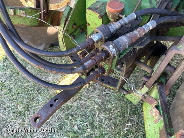 image for item KT9215 Oliver 1855  tractor