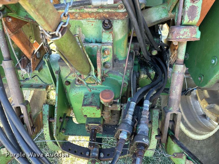 image for item KT9215 Oliver 1855  tractor