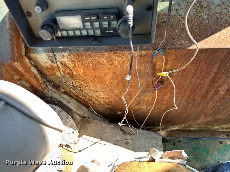 image for item KT9215 Oliver 1855  tractor