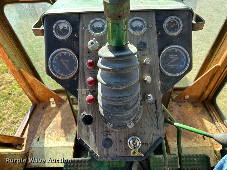 image for item KT9215 Oliver 1855  tractor