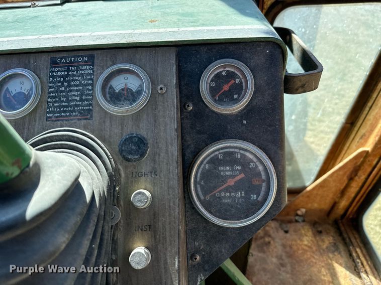 image for item KT9215 Oliver 1855  tractor