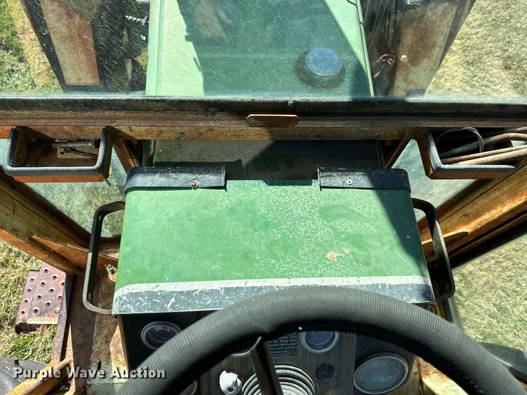 image for item KT9215 Oliver 1855  tractor