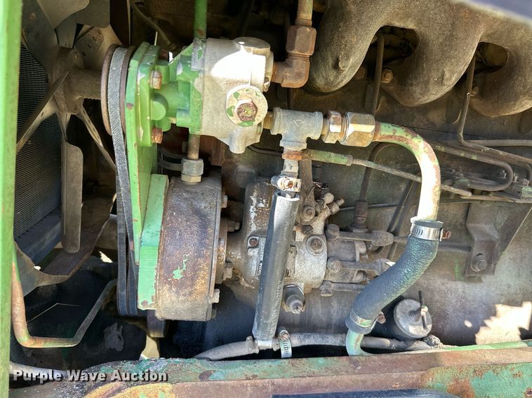 image for item KT9215 Oliver 1855  tractor