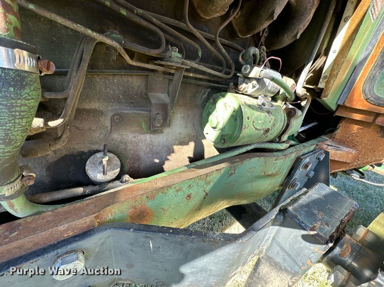 image for item KT9215 Oliver 1855  tractor