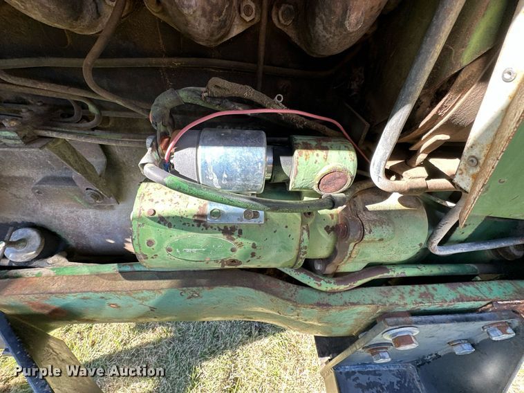 image for item KT9215 Oliver 1855  tractor