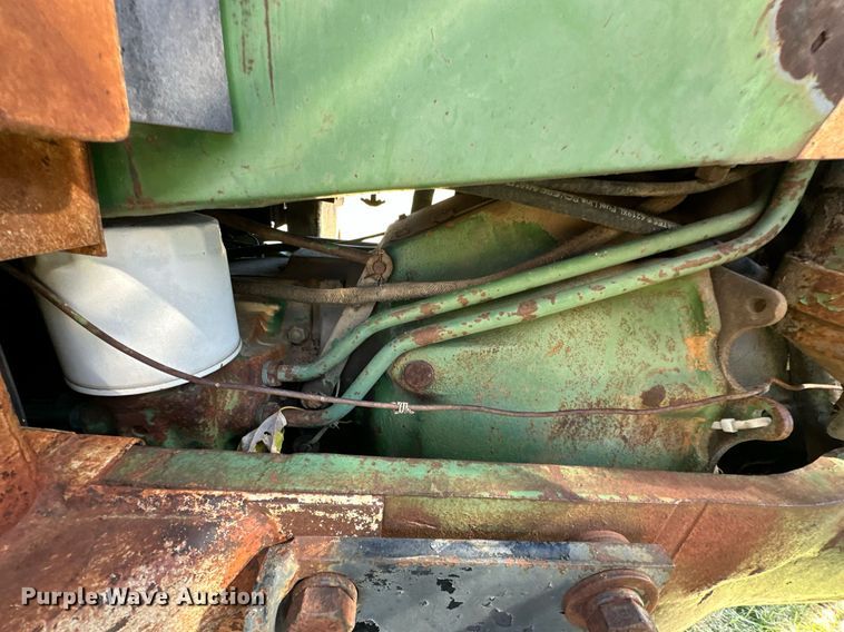 image for item KT9215 Oliver 1855  tractor