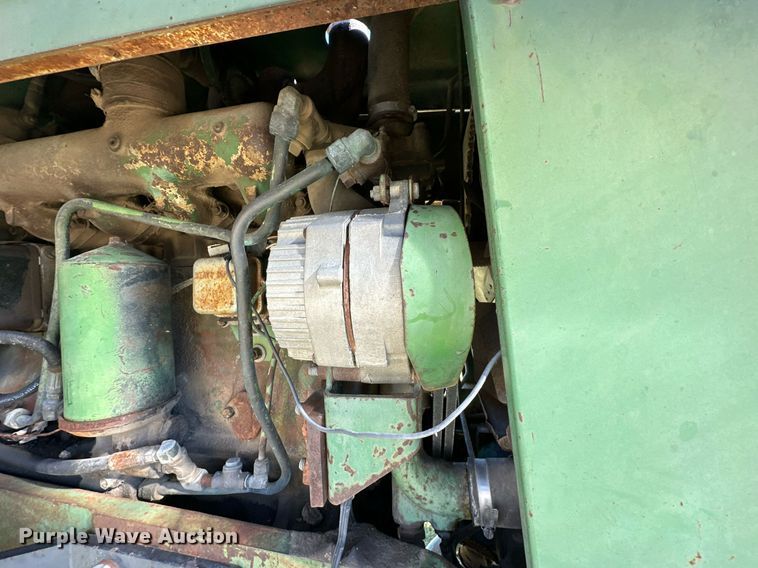 image for item KT9215 Oliver 1855  tractor