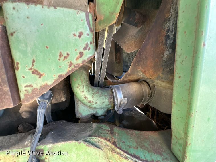 image for item KT9215 Oliver 1855  tractor