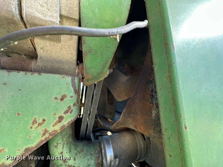 image for item KT9215 Oliver 1855  tractor