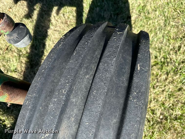 image for item KT9215 Oliver 1855  tractor