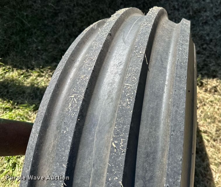 image for item KT9215 Oliver 1855  tractor