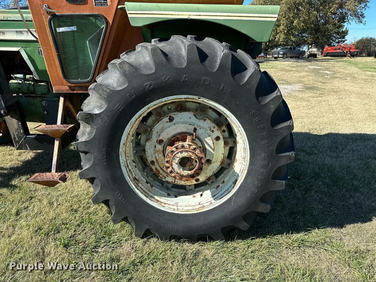 image for item KT9215 Oliver 1855  tractor