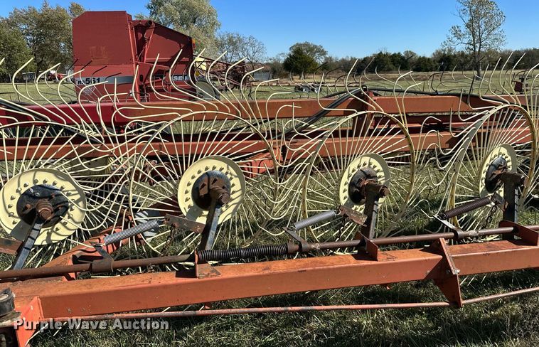 image for item KT9216 H&S BF14HC  hay rake