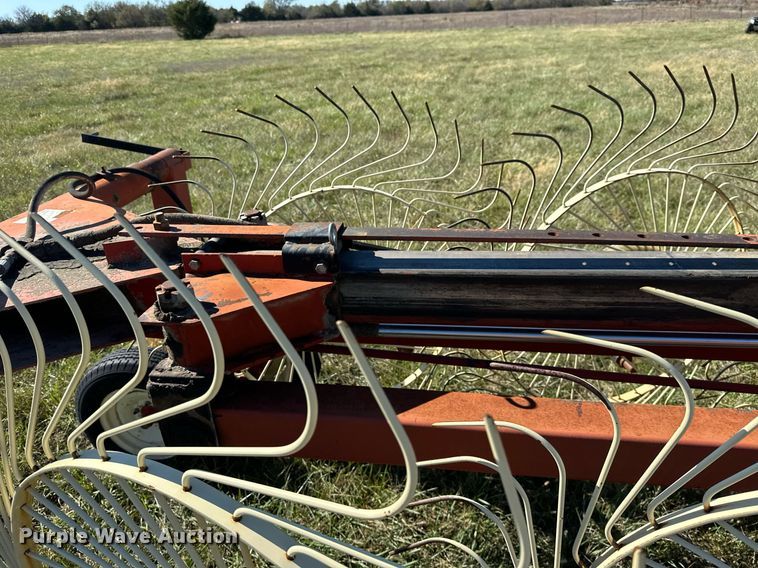 image for item KT9216 H&S BF14HC  hay rake