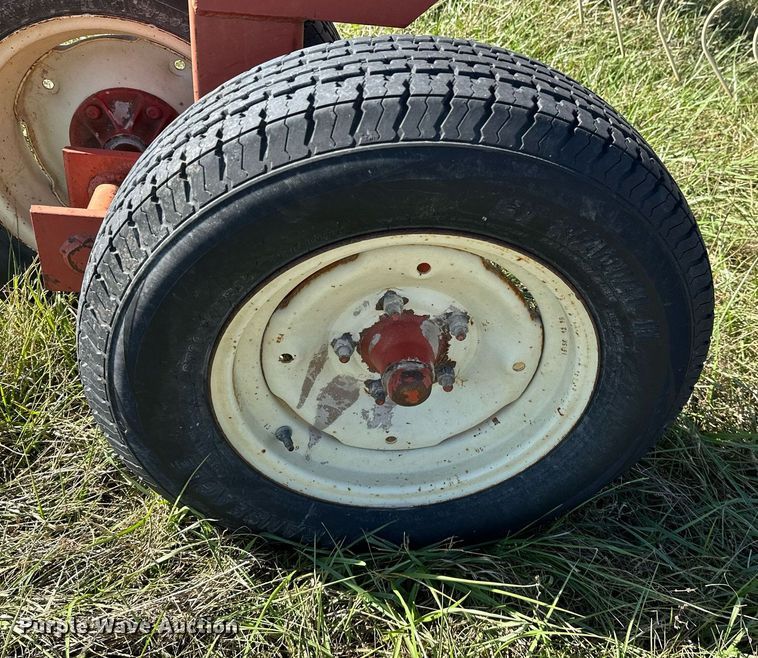 image for item KT9216 H&S BF14HC  hay rake