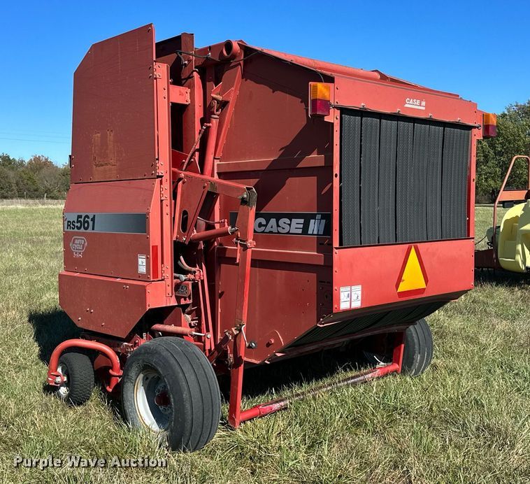 image for item KT9217 2000 Case RS561  round baler