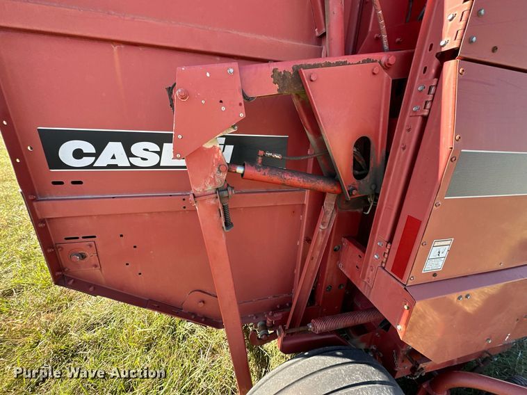 image for item KT9217 2000 Case RS561  round baler