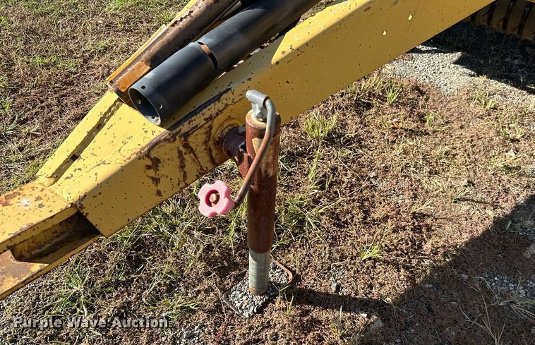 image for item KT9225 1993 Vermeer 605 Series K  round baler