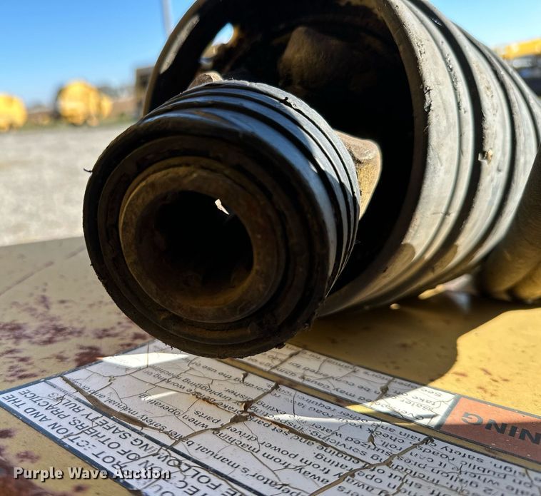 image for item KT9225 1993 Vermeer 605 Series K  round baler