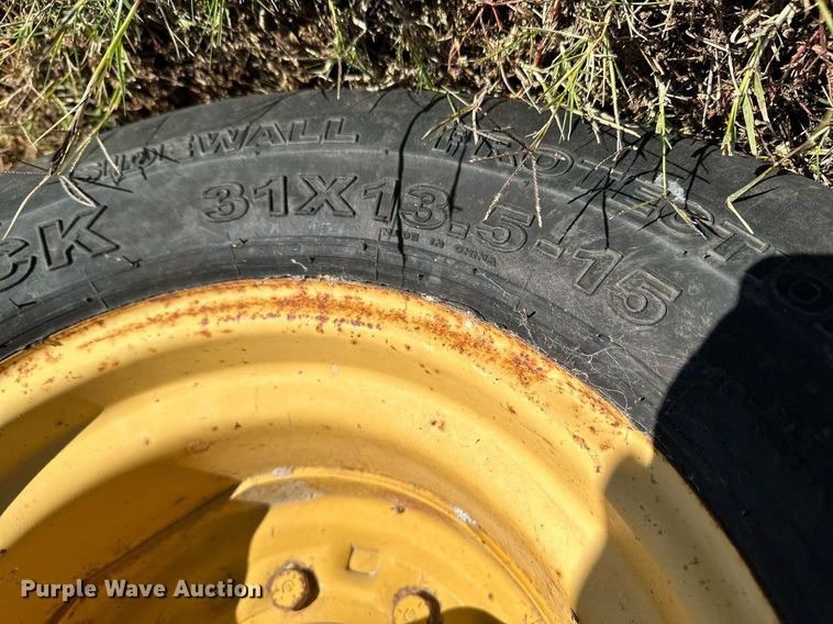 image for item KT9225 1993 Vermeer 605 Series K  round baler